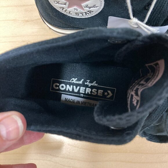 Converse Chuck 70 Hi Top Sneaker Unisex Sz W 7 / M 5 Black Suede NEW Minor Flaw - Picture 8 of 11